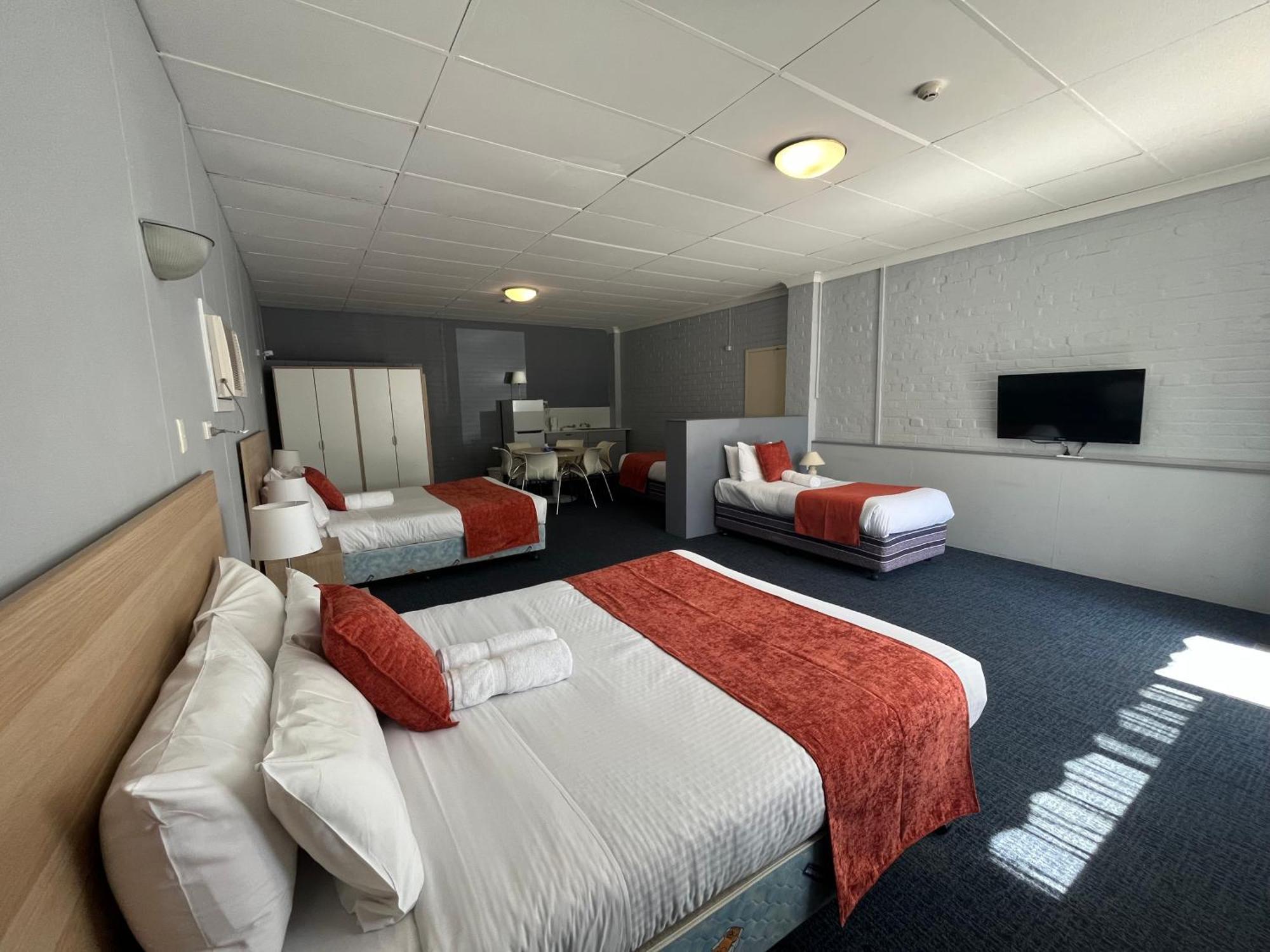 Princes Lodge Motel Adelaide Bagian luar foto