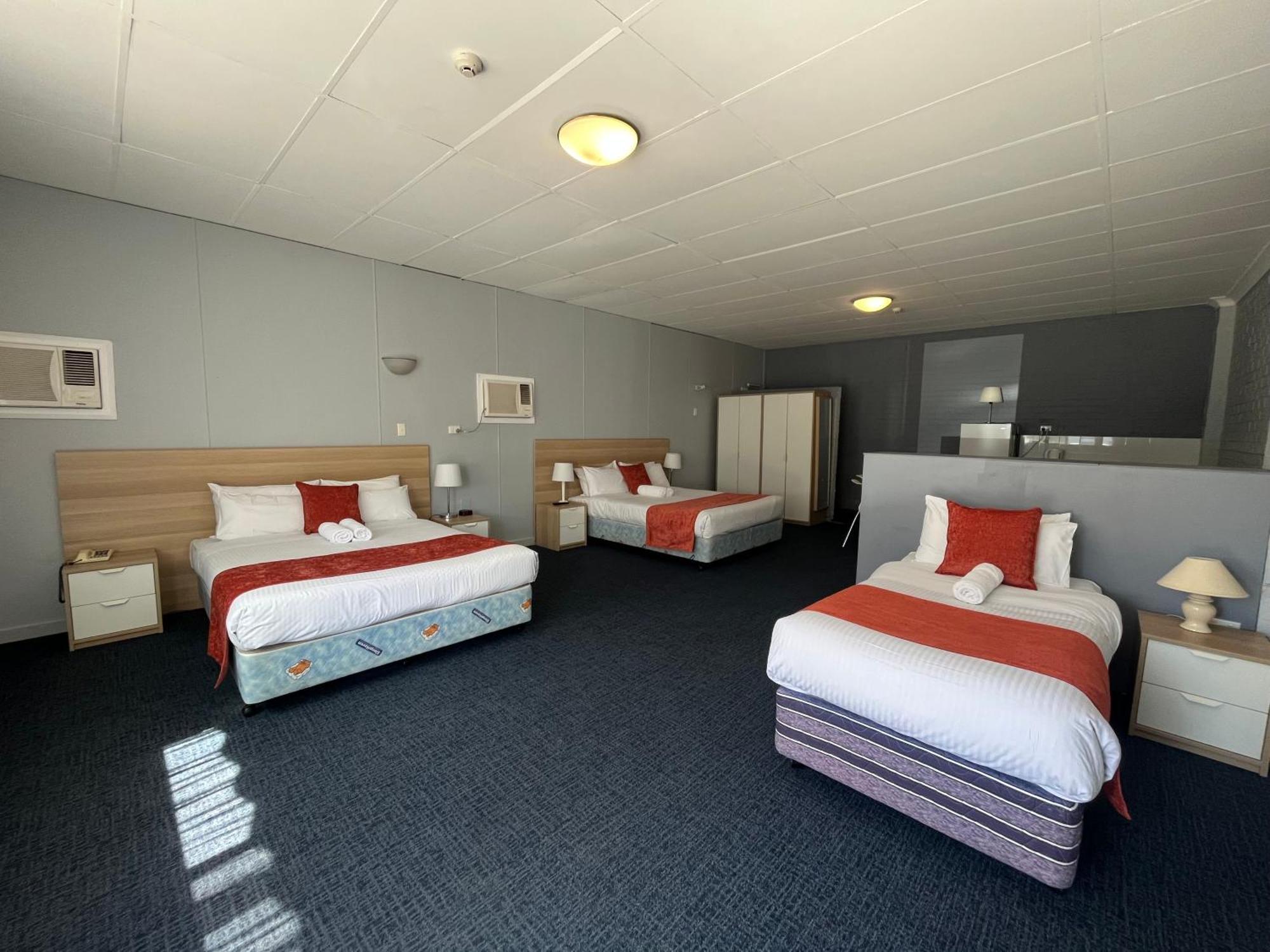 Princes Lodge Motel Adelaide Bagian luar foto