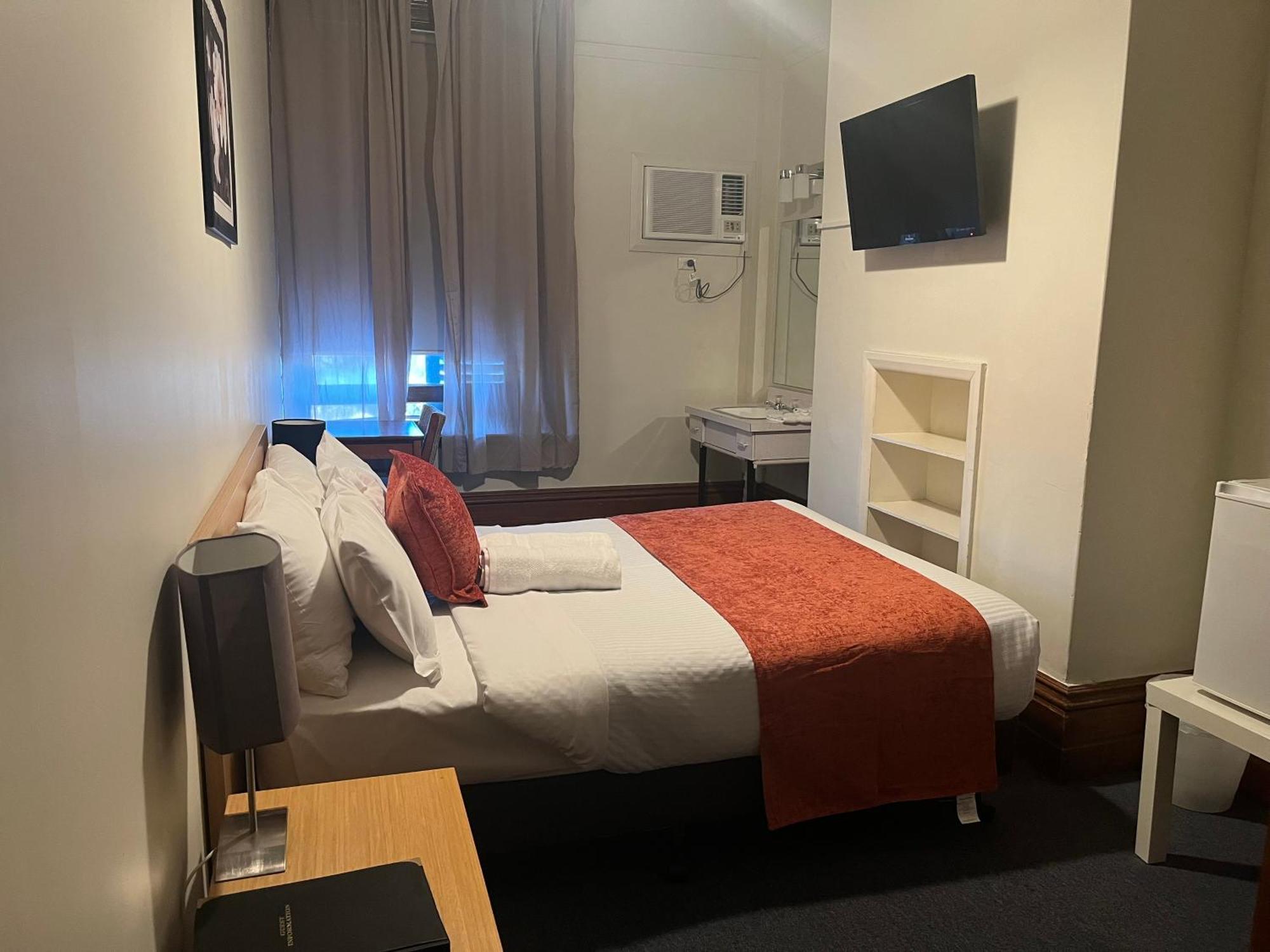Princes Lodge Motel Adelaide Bagian luar foto