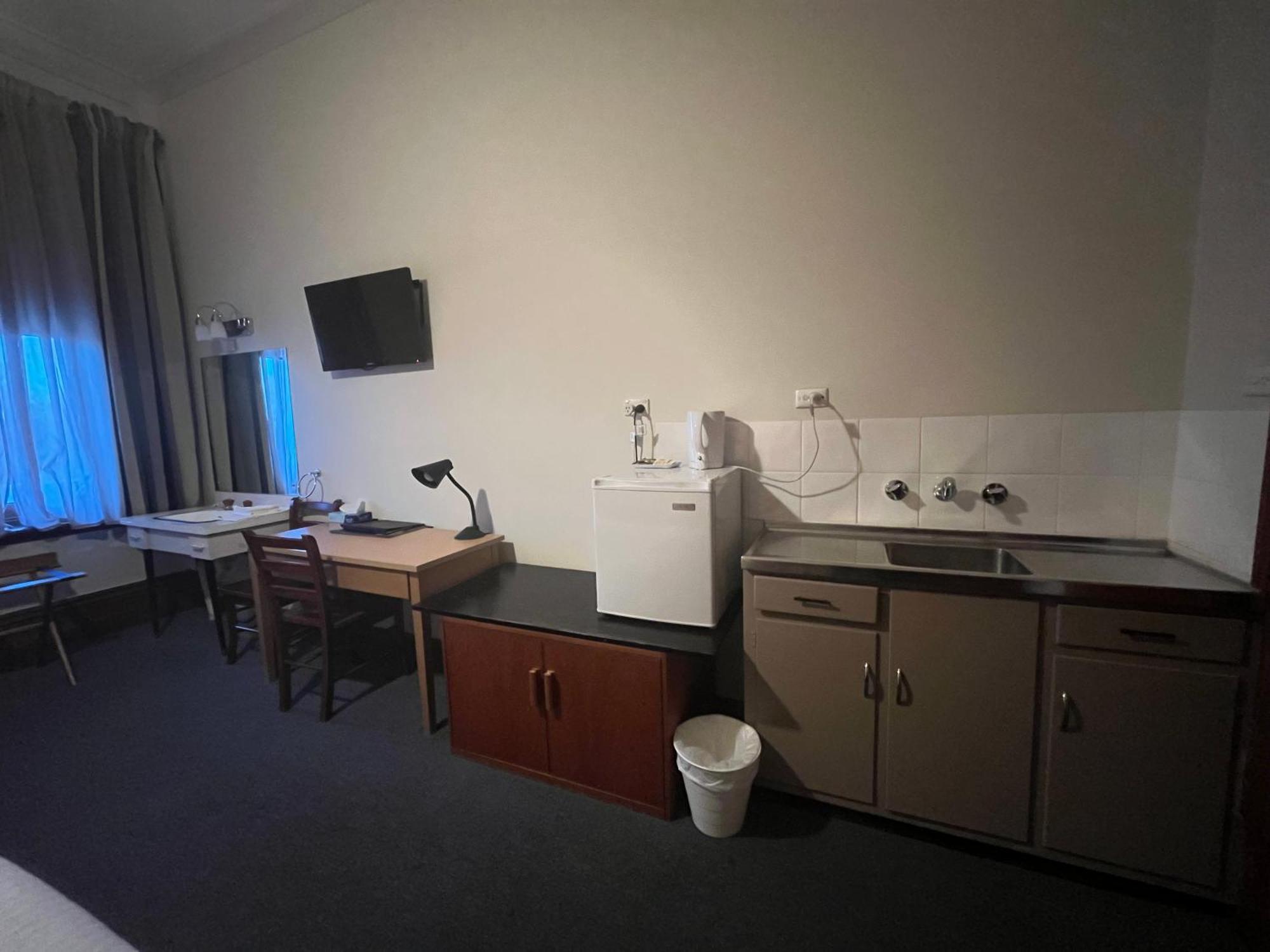 Princes Lodge Motel Adelaide Bagian luar foto