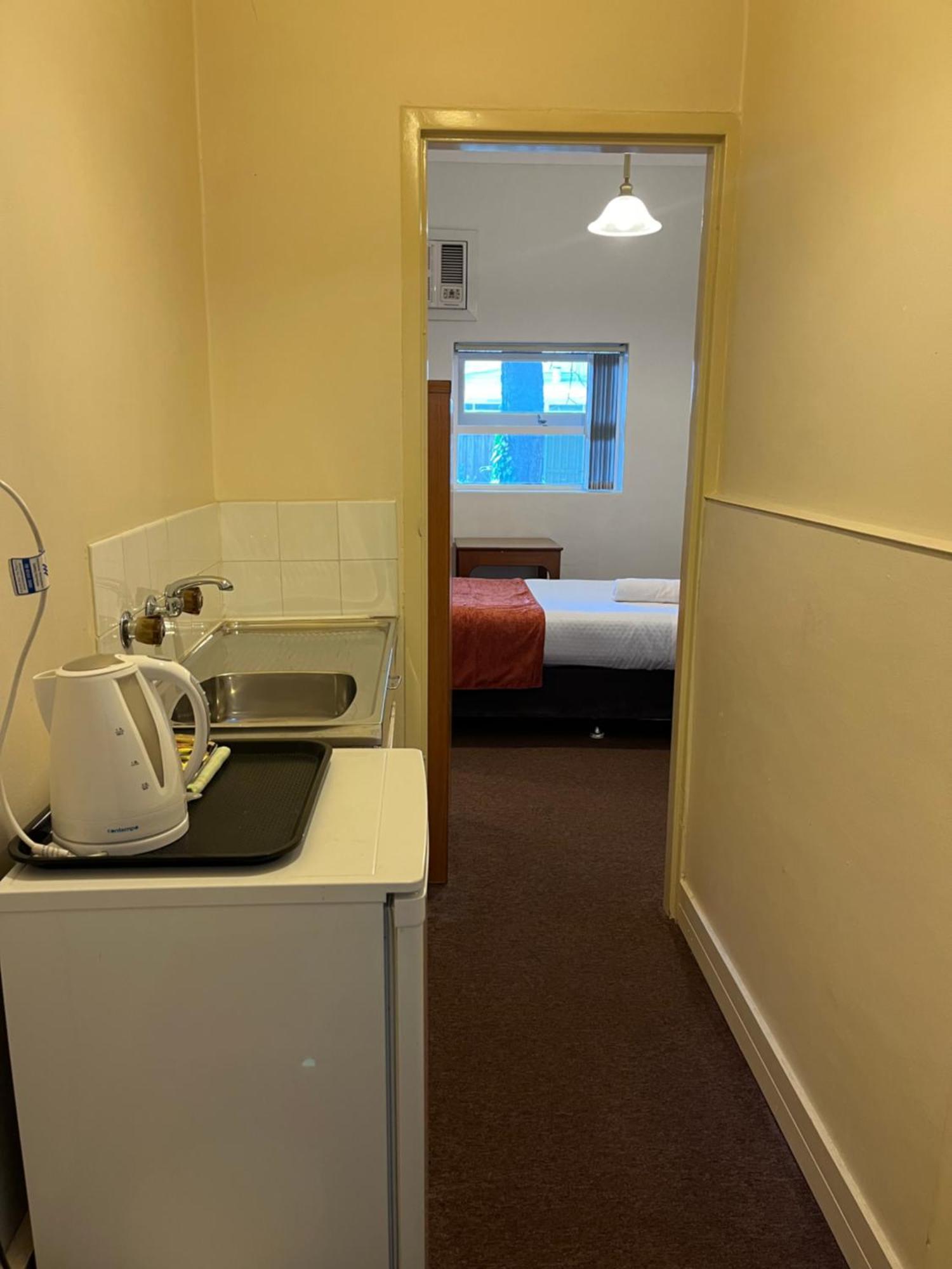 Princes Lodge Motel Adelaide Bagian luar foto